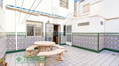 Casa unifamiliar en venta en Centro, Centro (Distrito Núcleo Urbano. Roquetas de Mar) de 199.900 €