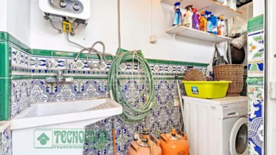 Casa unifamiliar en venta en Centro, Centro (Distrito Núcleo Urbano. Roquetas de Mar) de 199.900 €