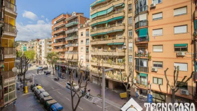 Piso en venta en Avinguda de Santa Coloma, cerca de Plaça de Pau Casals, Riu Nord-Riu Sud (Santa Coloma de Gramenet) de 239.000 €