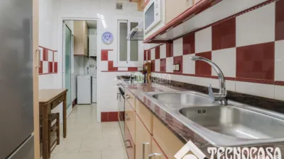 Piso en venta en Avinguda de Santa Coloma, cerca de Plaça de Pau Casals, Riu Nord-Riu Sud (Santa Coloma de Gramenet) de 239.000 €