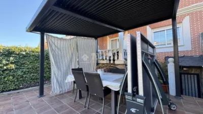 Casa adosada en venta en Castañeras, Castañeras (Arroyomolinos) de 544.900 €