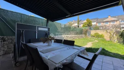 Casa adosada en venta en Castañeras, Castañeras (Arroyomolinos) de 544.900 €