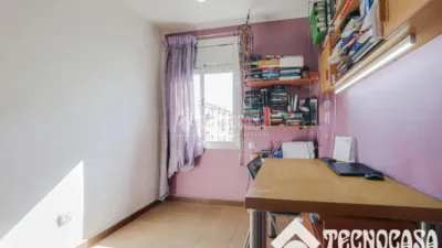 Piso en venta en Carrer de Sant Crispí, cerca de Passatge Comercial, Ca n'Anglada (Terrassa) de 132.900 €