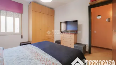 Piso en venta en Carrer de Sant Crispí, cerca de Passatge Comercial, Ca n'Anglada (Terrassa) de 132.900 €