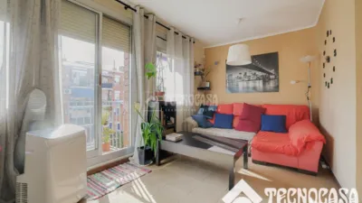 Piso en venta en Carrer de Sant Crispí, cerca de Passatge Comercial, Ca n'Anglada (Terrassa) de 132.900 €