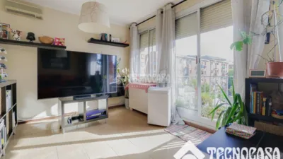Piso en venta en Carrer de Sant Crispí, cerca de Passatge Comercial, Ca n'Anglada (Terrassa) de 132.900 €