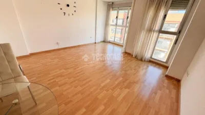 Piso en alquiler en Benicalap - Imagen 3