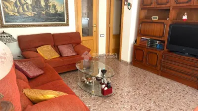 Flat in Patraix photo 2