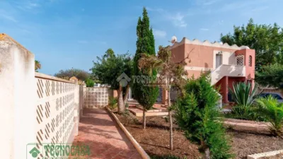 Single-family home on Calle Río Ter photo 2
