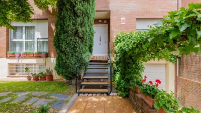 Semi-detached house in Zona Parque Sur photo 3