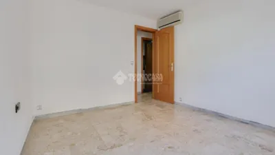 Apartment in Centre photo 16