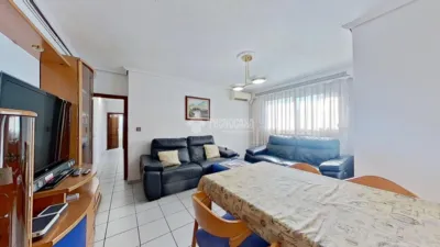 Apartment in Badia del Vallès photo 2