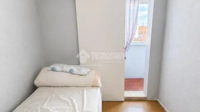 Flat on Calle de Ana Albí photo 36