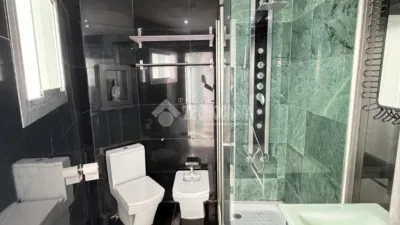 Apartment on Lora del Río Street photo 3