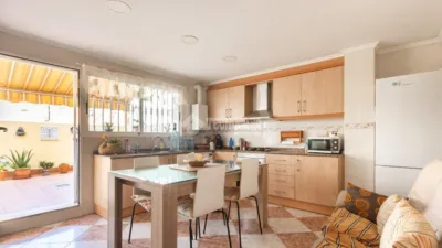Detached house in Torrefiel photo 3