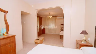 Terraced House in the Town Centre photo 3