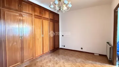 Detached house on Calle de Cacabelos photo 18
