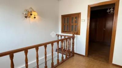 Detached house on Calle de Cacabelos photo 15