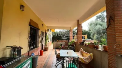 Single-family home in Carmona photo 11