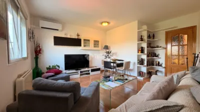 Flat in Velilla de San Antonio photo 12