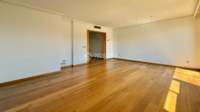 Apartment in Mirasierra-Arroyo del Fresno photo 8