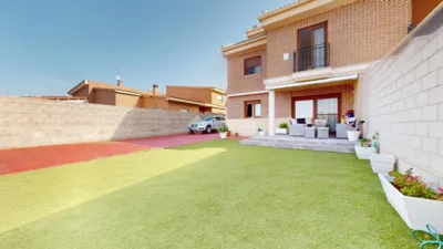 Townhouse in El Casar photo 13