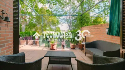 Semi-detached house in Alameda de Osuna photo 3
