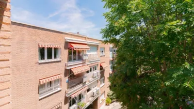 Apartment in Alameda de Osuna photo 12
