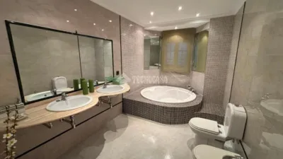 Casa adosada en venta en Calzada de Calatrava, Calzada de Calatrava de 140.000 €
