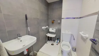 Apartment in Badia del Vallès photo 18
