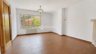 Semi-detached house in Fontenebro-Altavista photo 5