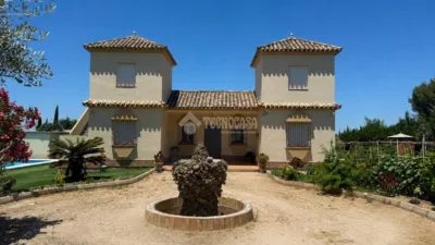 Rustic house on Calle de Cádiz photo 2