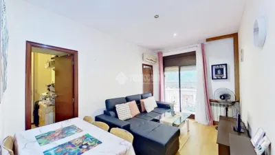 Flat in El Camp de l'Arpa del Clot photo 3