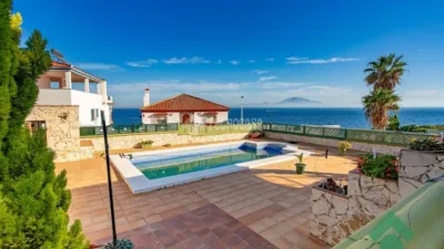 Single-family home in El Pelayo-Parques Naturales photo 5