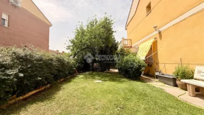 Semi-detached house in Alovera photo 4
