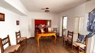 Single-family home on Calle Mari Tere photo 4