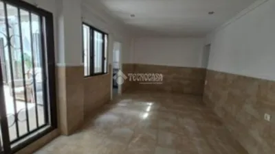Flat in Aldaia photo 11