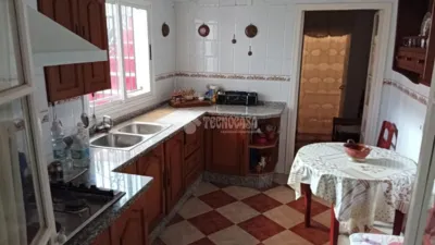 Single-family home on Mogrollos Street photo 6
