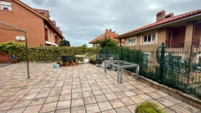 Semi-detached house on Calle de Román Rivas photo 37