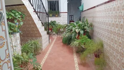 Single-family home on Mogrollos Street photo 26