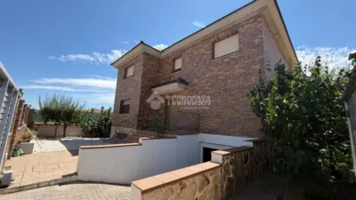 Single-family home in Valdetorres de Jarama photo 2