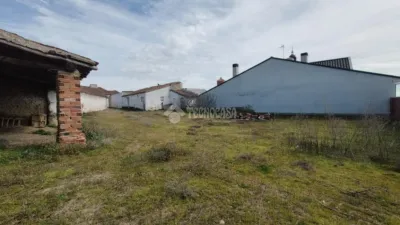 Detached house in Villaverde de Medina photo 33