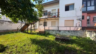 Single-family home on León Felipe Street photo 6