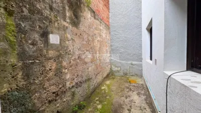 Single-family home on León Felipe Street photo 15
