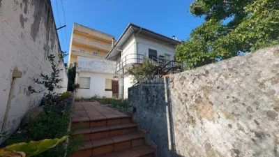 Single-family home on León Felipe Street photo 2