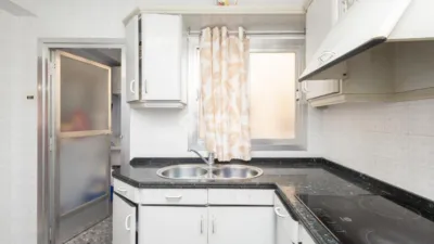 Apartment on Calle de los Cordoneros photo 12