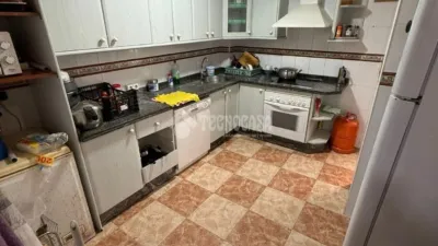Apartment in Nuevo Parque-Los Rosales-Heavy Traffic photo 16