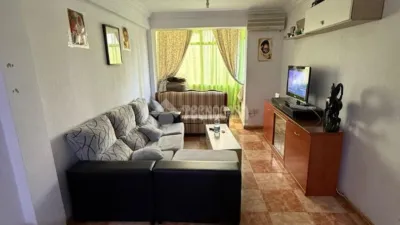 Apartment in Nuevo Parque-Los Rosales-Heavy Traffic photo 9