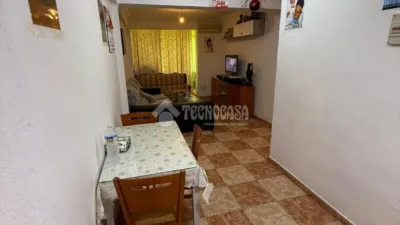 Apartment in Nuevo Parque-Los Rosales-Heavy Traffic photo 10
