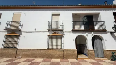 Terraced house on Calle de los Leones photo 2